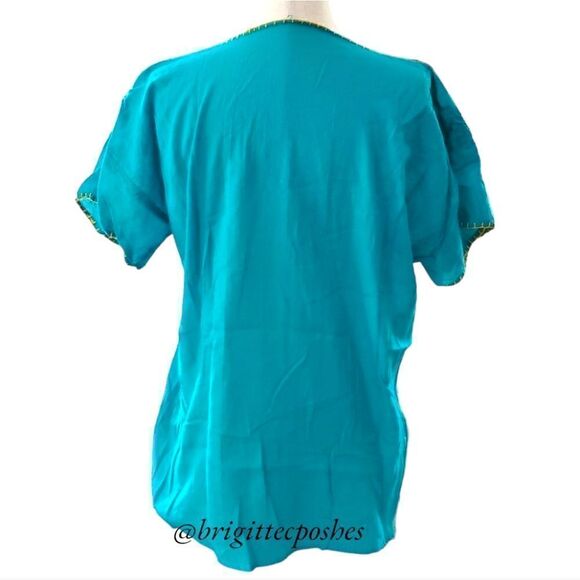 HANDMADE Traditional Embroidered Mexican Blouse - Picture 4 of 12